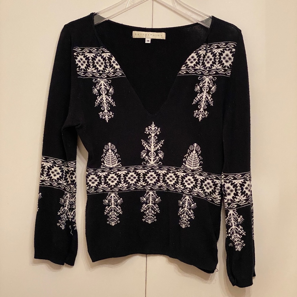 Bette Paige I Embroidered Black & White Knit V-Neck Sweater